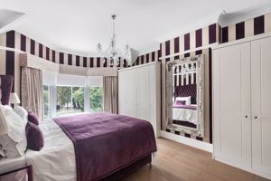 Photo 25- click for photo gallery